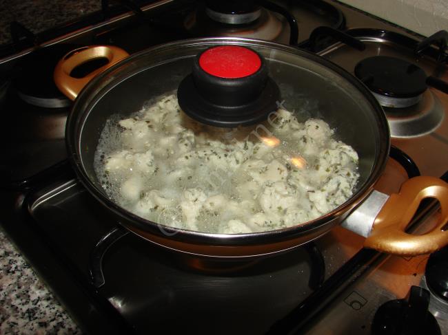 Çörek Otlu, Susamlı Tavuk Sote (Yağsız, Sütle Marine Edilmiş) - Yapılışı (6/12) 