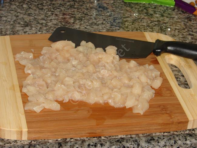 Güveçte Kremalı Tavuk Dolması (Ceviz, Badem ve Çam Fıstıklı) - Yapılışı (2/20) 