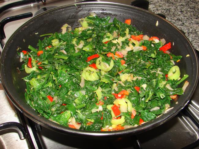 Hamursuz Ispanaklı Pizza - Yapılışı (5/8) 