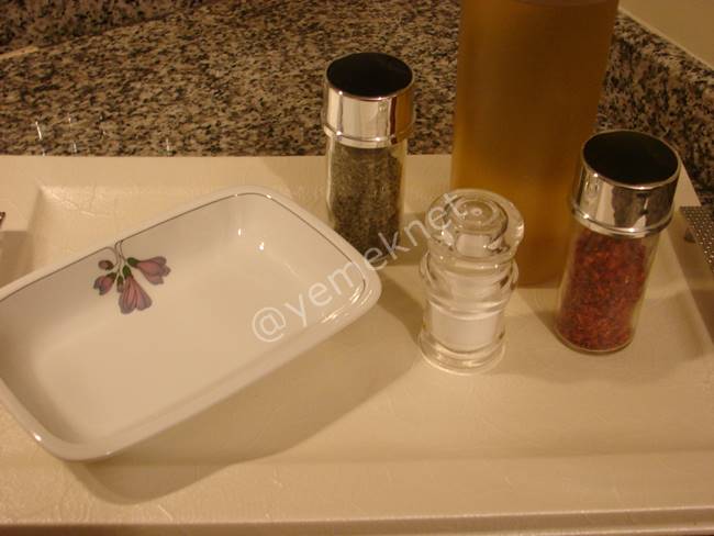 Kahvaltılık Baharatlı Zeytinyağı (Edincik Usulü) - Yapılışı (1/4) 