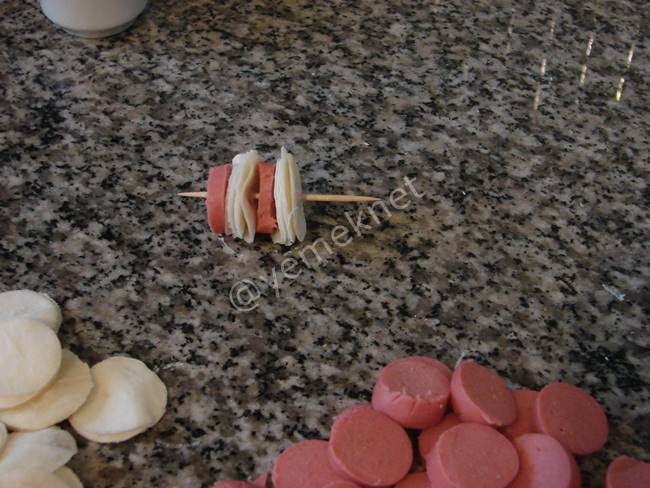 Kürdan Böreği - Yapılışı (6/12) 