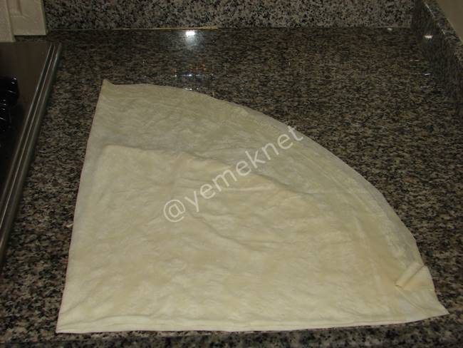 Kürdan Böreği - Yapılışı (2/12) 