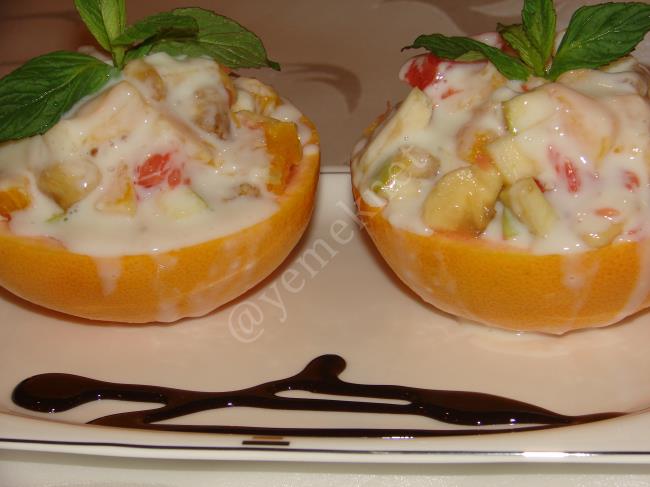 Kremalı Meyve Salatası (Greyfurt Çanağında) - Yapılışı (6/8) 