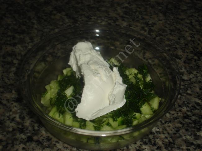 Labneli Salatalık Kanepeleri - Yapılışı (3/8) 