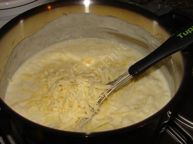 Patates Yatağında Et Sote (Patates Beğendi) - Yapılışı (9/12) 