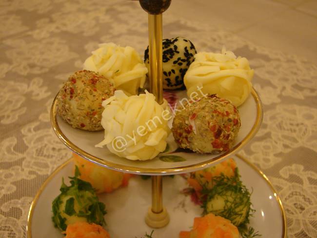 Renkli Patates Topları