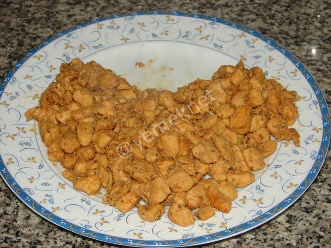 Soya Soslu Tavuk (Sütle Marine Edilmiş) - Yapılışı (8/12) 