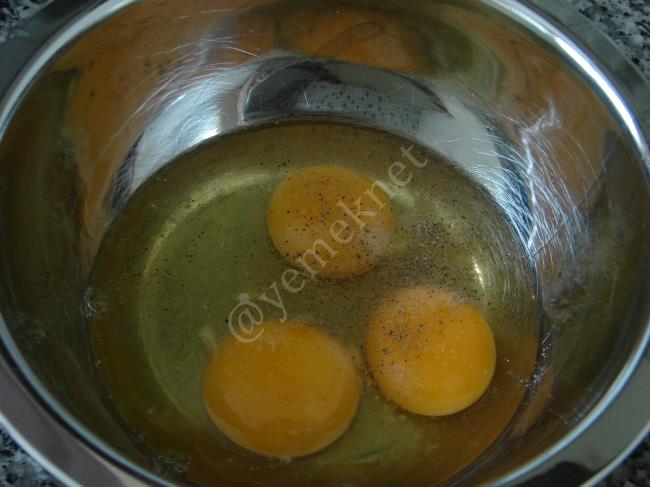 Brokolili Omlet - Yapılışı (3/14) 