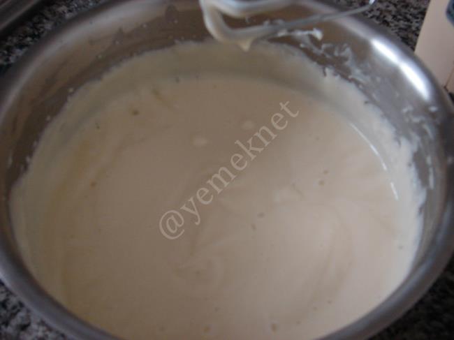 Çilekli Milföy Pasta - Yapılışı (3/12) 