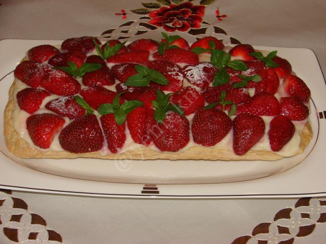 Çilekli Milföy Tart - Yapılışı (8/12) 