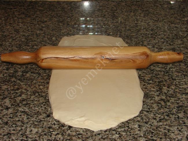 Çilekli Milföy Tart - Yapılışı (2/12) 