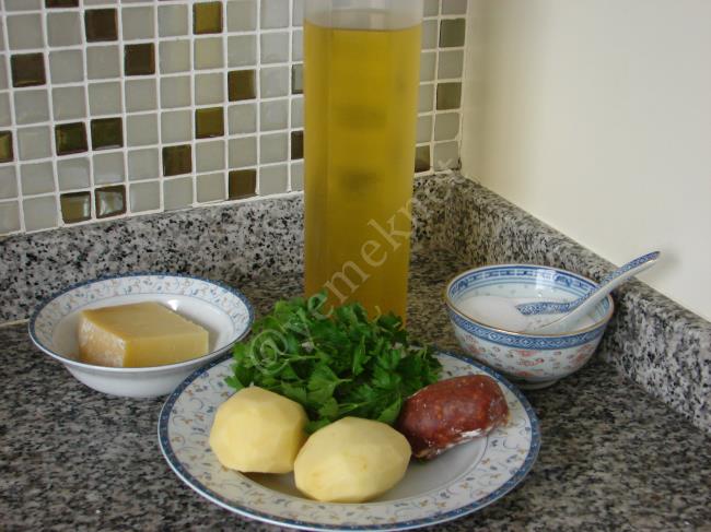 Fırında Sucuklu Patates Kanepeleri - Yapılışı (1/12) 