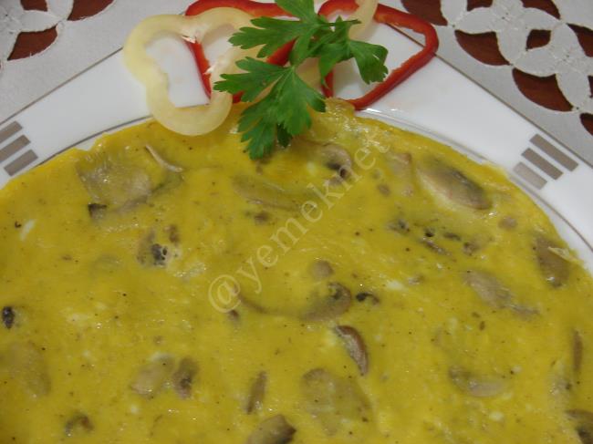 Kremalı Mantarlı Omlet - Yapılışı (9/12) 