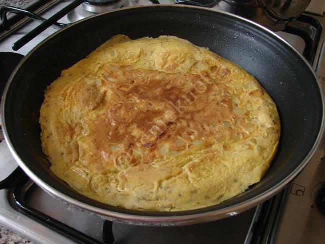 Kremalı Patatesli Omlet - Yapılışı (11/16) 
