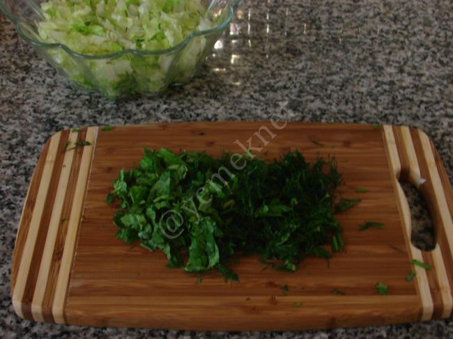 Marul Cacığı - Yapılışı (3/10) 