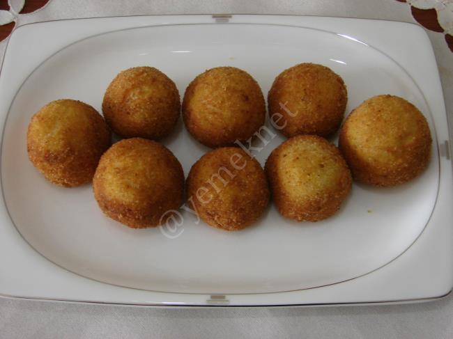 Fırında Patates Lokması Tarifi Fırında Patates Lokması Tarifi