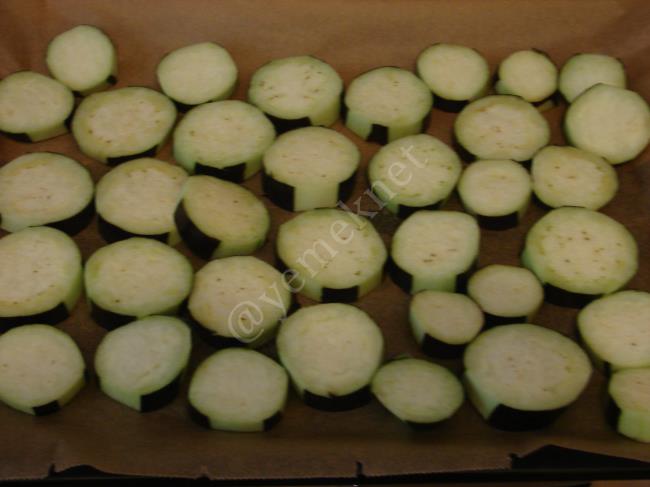 Patlıcan Musakka - Yapılışı (3/16) 