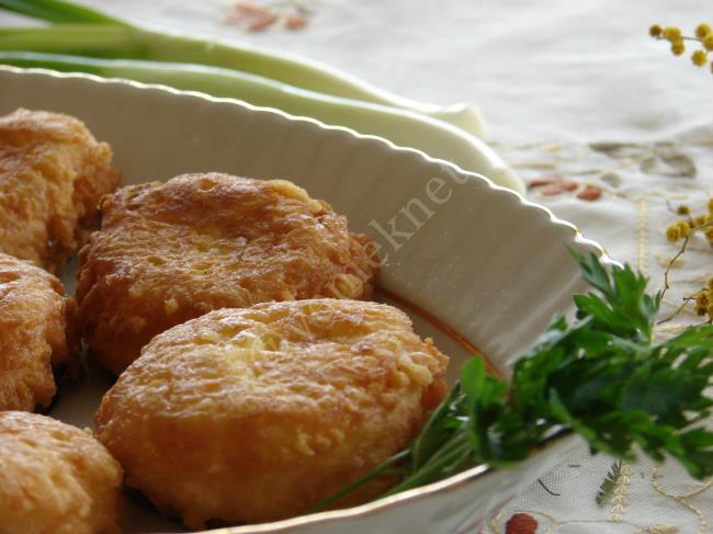 Peynirli Patlıcan Kızartması - Yapılışı (12/16) 