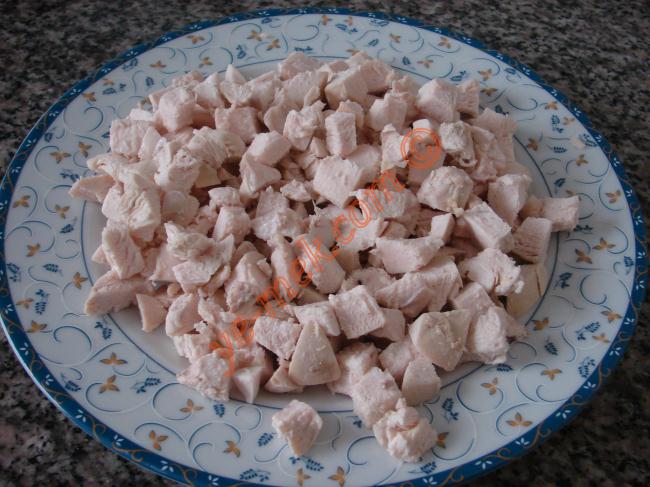 Tahinli Tavuk Salata - Yapılışı (2/8) 