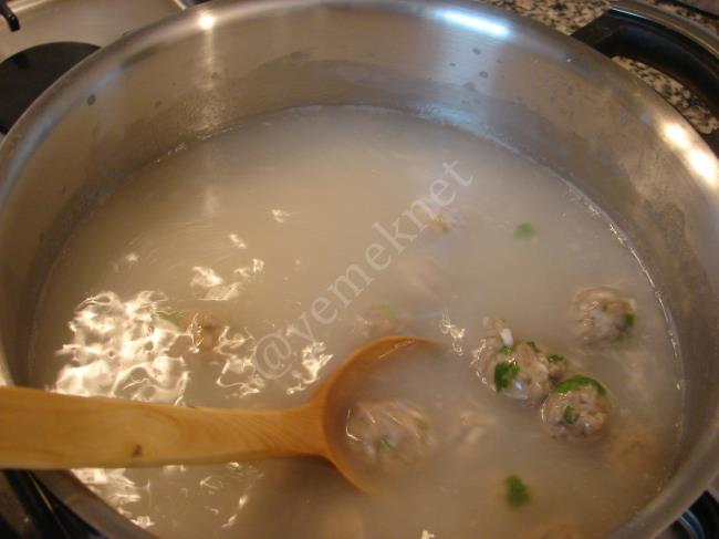 Terbiyeli Ekşili Köfte - Yapılışı (10/16) 