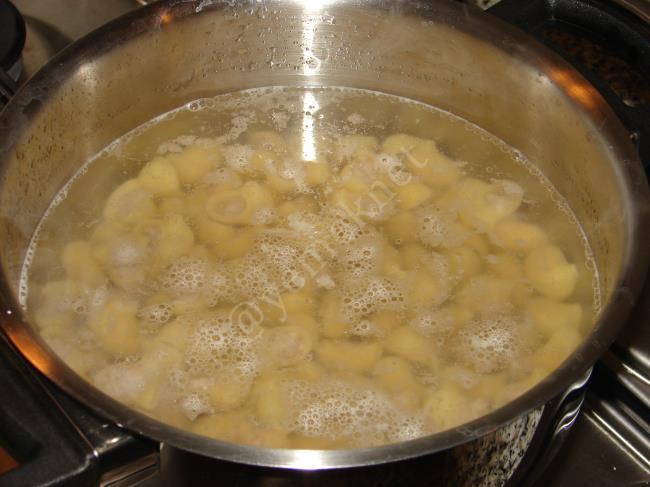 Yalancı Kocakulak (Kolay Mantı) - Yapılışı (7/12) 