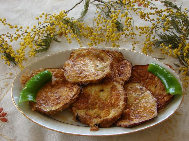 Yumurtalı Patlıcan Kızartması - Yapılışı (7/14) 