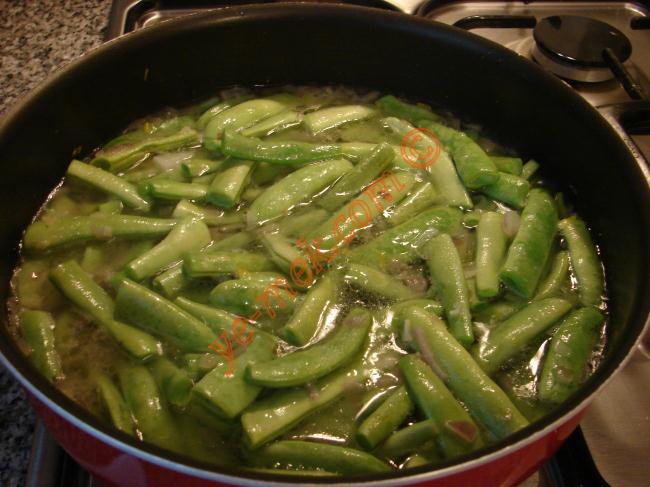 Zeytinyağlı Taze Fasulye - Yapılışı (5/10) 