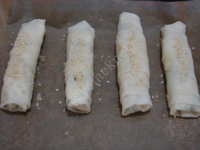 Çıtır Börek (Peynirli) - Yapılışı (9/16) 