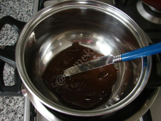 Çikolatalı Bezeler - Yapılışı (11/16) 