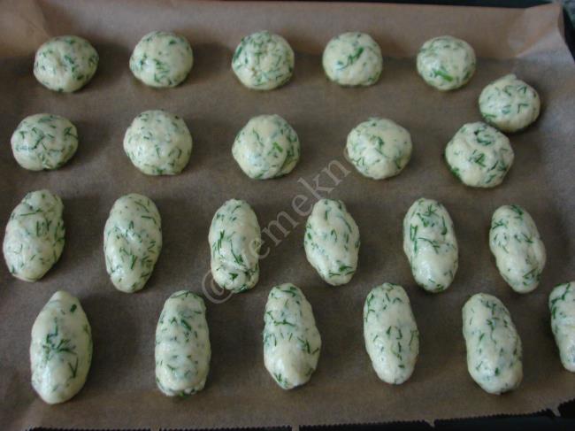 Dereotlu Poğaça (Tuzlu, Mayasız) - Yapılışı (7/12) 