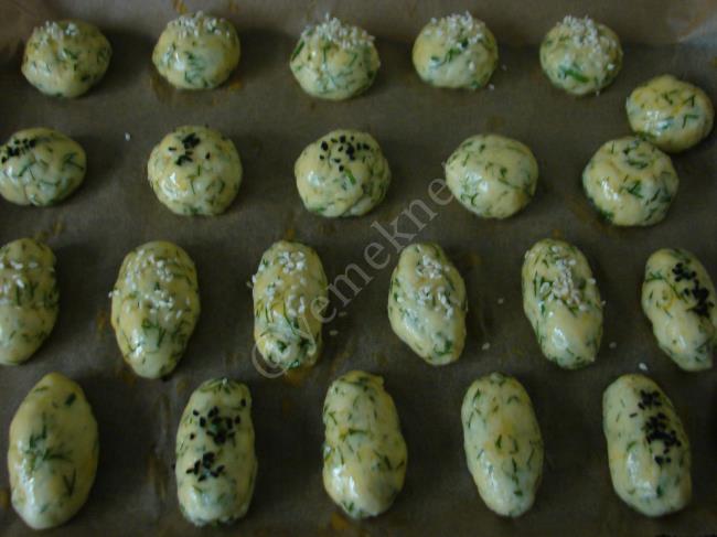 Dereotlu Poğaça (Tuzlu, Mayasız) - Yapılışı (8/12) 