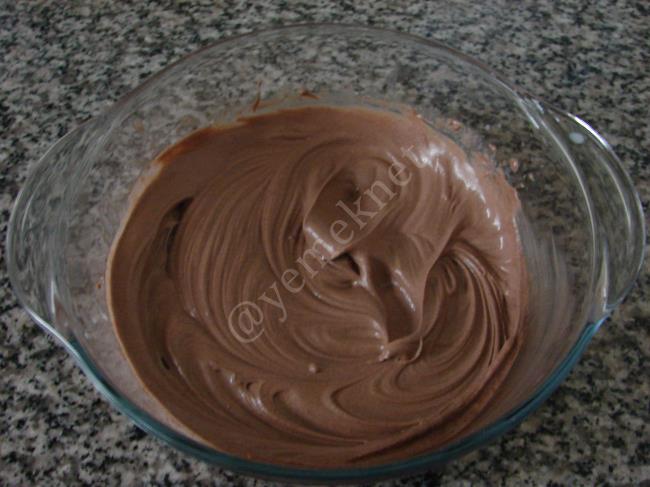 Dondurmalı Kağıt Helva Pastası - Yapılışı (9/16) 