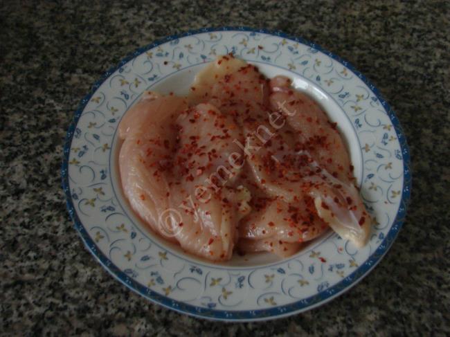 Ispanaklı Tavuk Sarma - Yapılışı (4/12) 