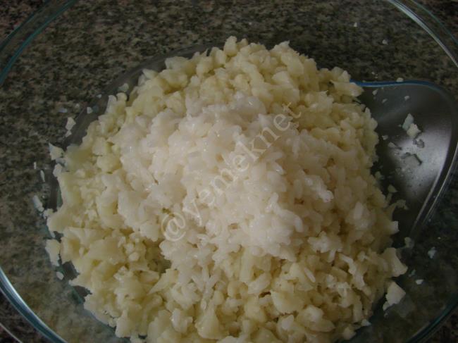 Karnabahar Köftesi - Yapılışı (4/12) 