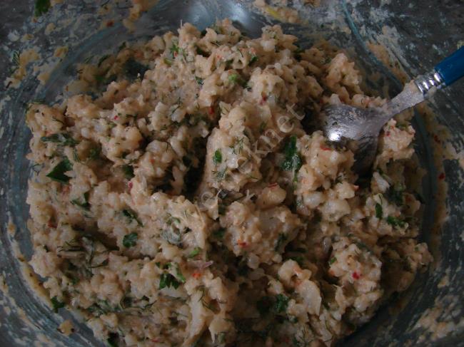 Karnabahar Köftesi - Yapılışı (7/12) 