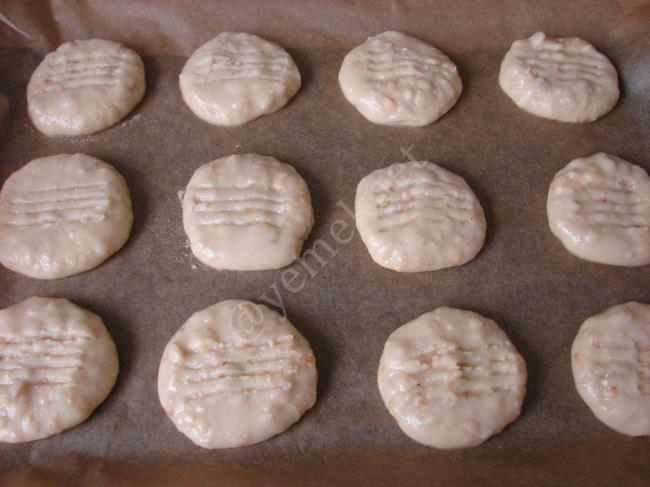 Krem Şantili Kurabiye - Yapılışı (10/16) 
