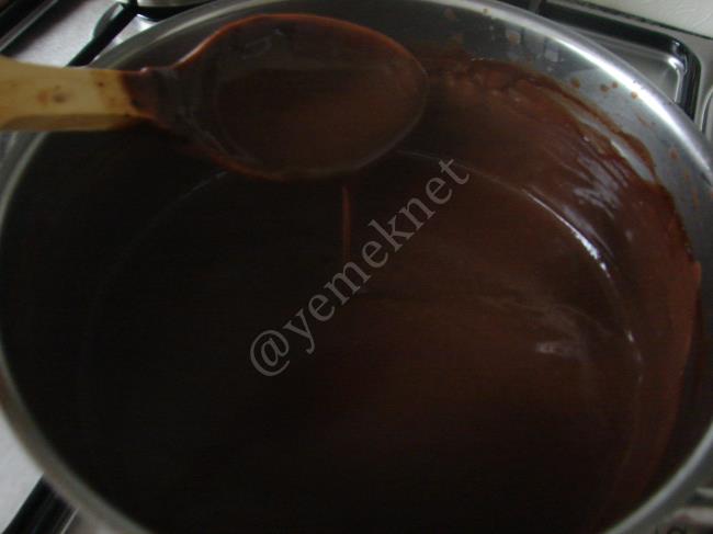 Krem Şokola - Yapılışı (6/12) 