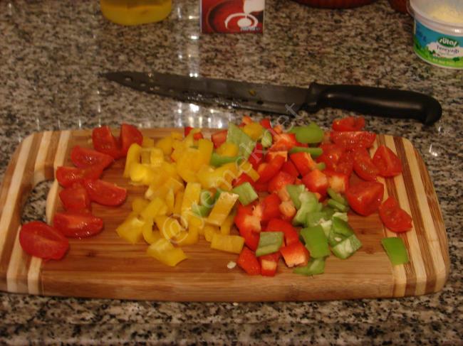 Kremalı Biber Soslu Spagetti - Yapılışı (1/16) 