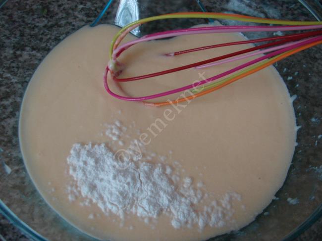 Borcamda Patatesli Kek - Yapılışı (3/12) 