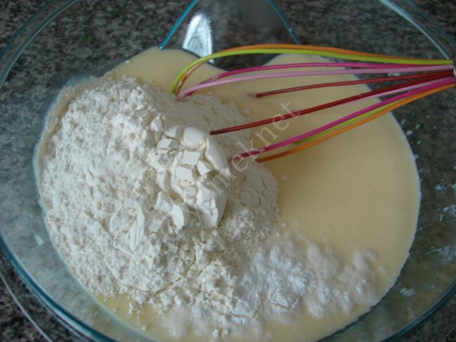 Borcamda Patatesli Kek - Yapılışı (4/12) 