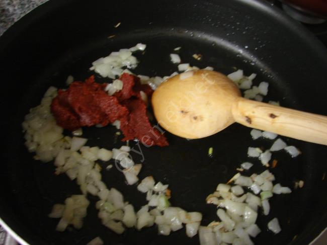 Patatesli Sulu Köfte - Yapılışı (7/12) 