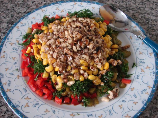 Dereotlu Cevizli Salata - Yapılışı (5/12) 