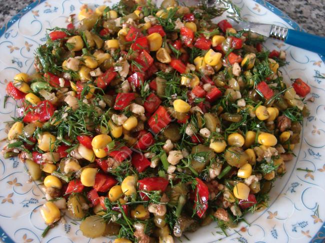 Dereotlu Cevizli Salata - Yapılışı (6/12) 