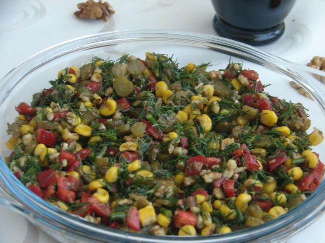 Dereotlu Cevizli Salata - Yapılışı (9/12) 