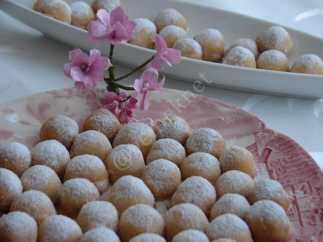 Fındık Dolgulu Misket Kurabiye Resimli Yemek Tarifi