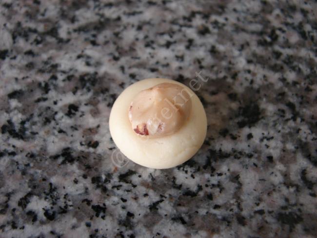 Fındık Dolgulu Misket Kurabiye - Yapılışı (6/16) 