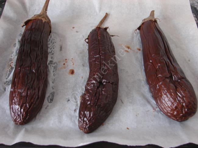 Köz Patlıcanlı Karnıyarık - Yapılışı (10/24) 