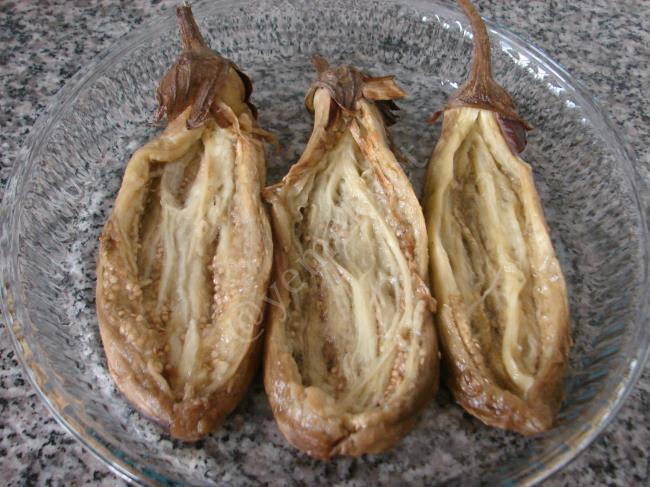 Köz Patlıcanlı Karnıyarık - Yapılışı (12/24) 