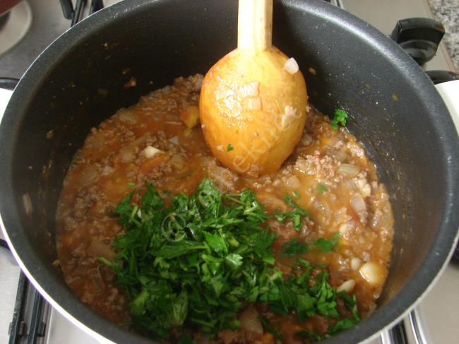 Köz Patlıcanlı Karnıyarık - Yapılışı (8/24) 