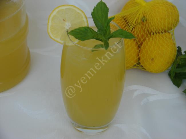 Naneli Limonata - Yapılışı (9/12) 